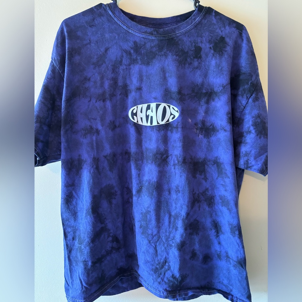 Purple men’s XL Chaos short sleeve
